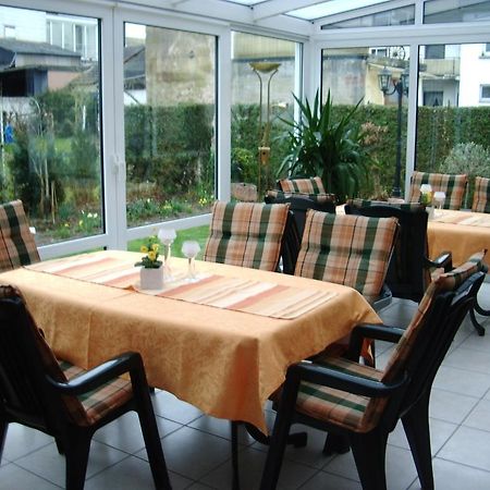 Gaestehaus Resi Hotel Zeltingen-Rachtig Bagian luar foto